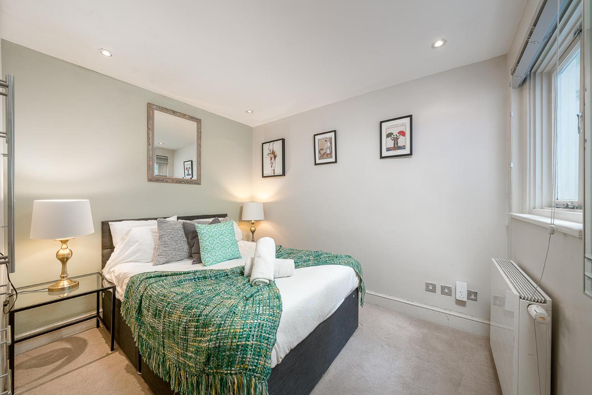 Appartamento Niru Experience Hidden Gem In Chelsea 2Bd 2Ba Londra Esterno foto